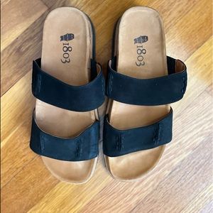 1803 black sandals